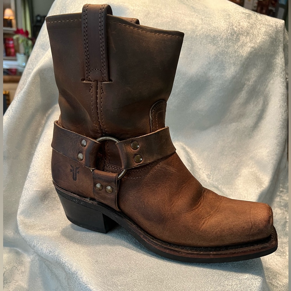 Frye Women’s Veronica Harness 7.5 M